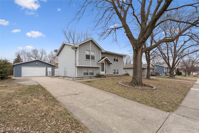 2307 3rd Street SW, Altoona, IA 50009