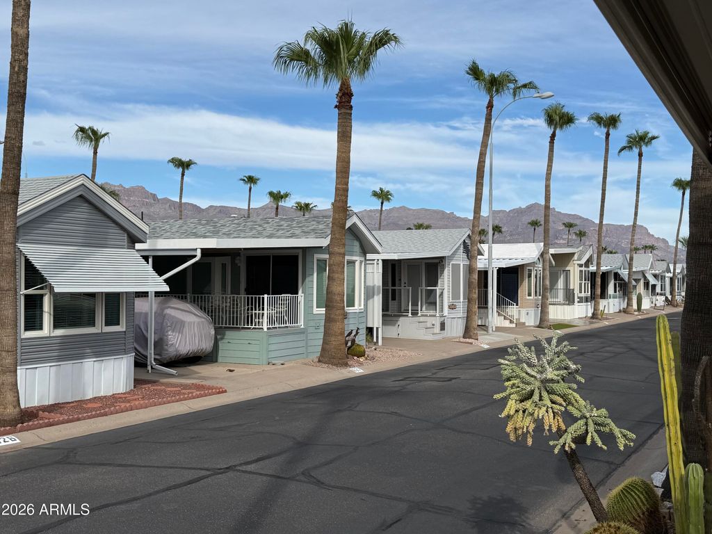 648 HAWKS EYE Drive, Apache Junction, AZ 85119 — photo 4