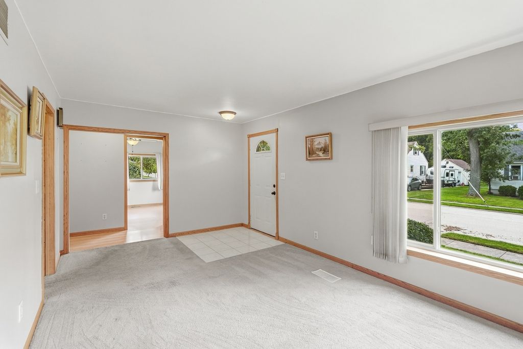 341 W Wood Avenue, Peotone, IL 60468 — photo 5