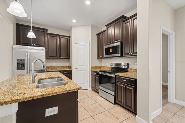 28522 E PLEASANT BAY LOOP, Wesley Chapel, FL 33543