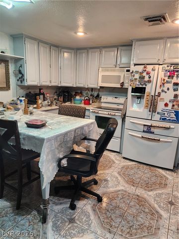 1133 South 15th Street, Las Vegas, NV 89104
