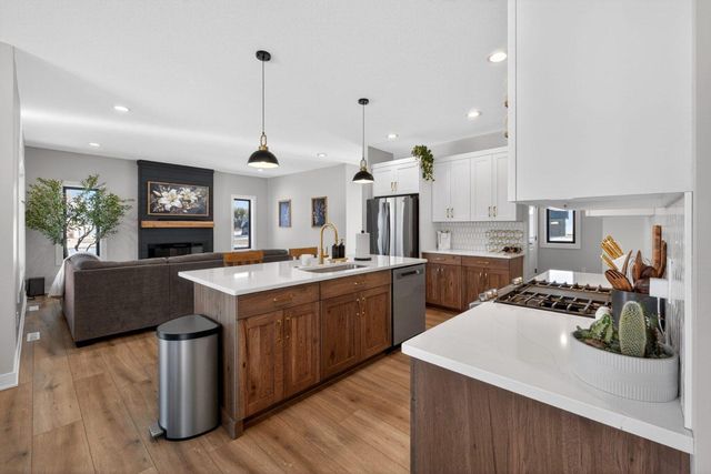 2101 21st Avenue NE, Kasson, MN 55944