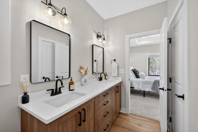 2101 21st Avenue NE, Kasson, MN 55944