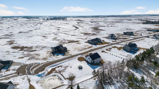 2101 21st Avenue NE, Kasson, MN 55944