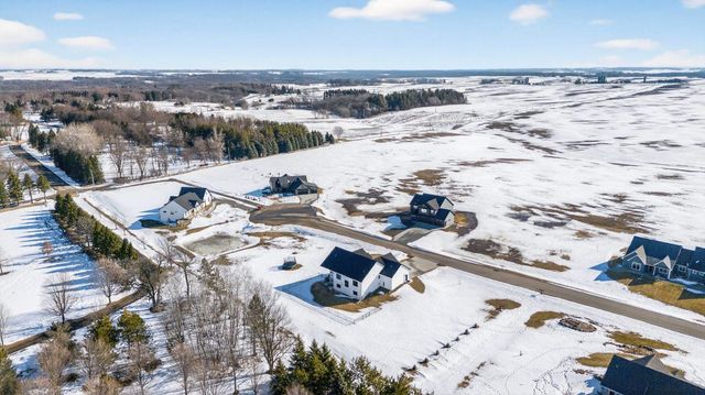 2101 21st Avenue NE, Kasson, MN 55944