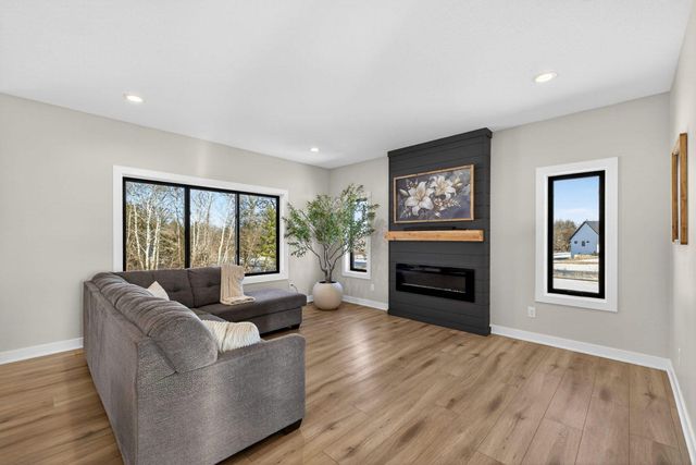 2101 21st Avenue NE, Kasson, MN 55944