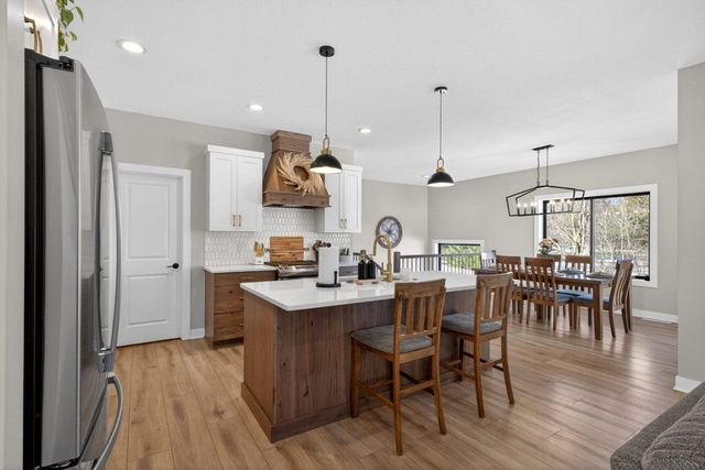 2101 21st Avenue NE, Kasson, MN 55944