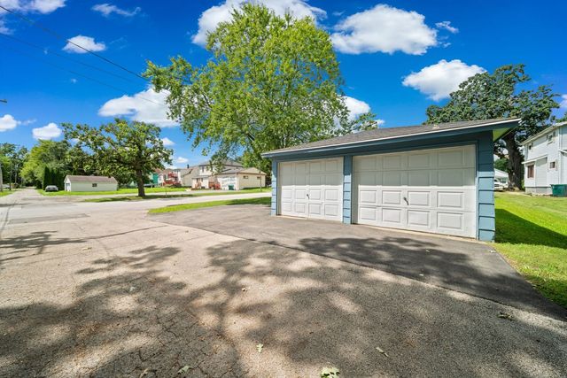 2045 Gabriel Avenue, Zion, IL 60099