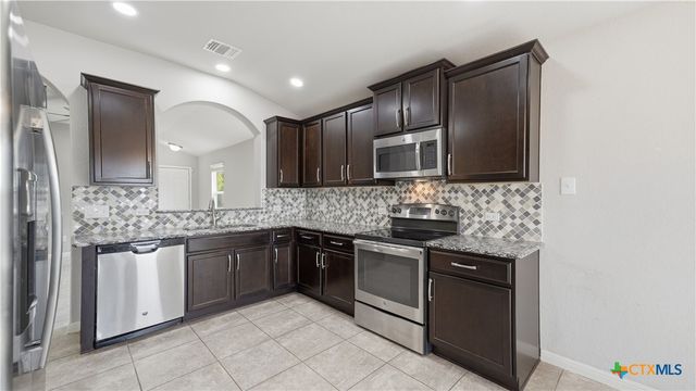 2238 Falcon Way, New Braunfels, TX 78130