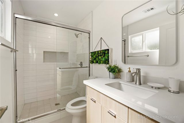 5010 W Maurie Avenue, Santa Ana, CA 92703