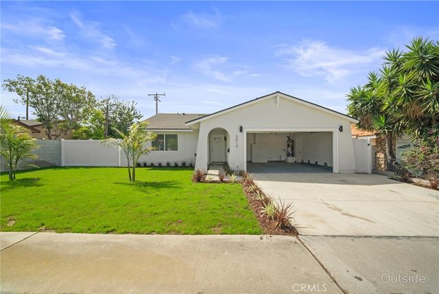 5010 W Maurie Avenue, Santa Ana, CA 92703