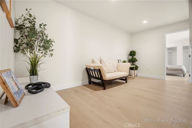 5010 W Maurie Avenue, Santa Ana, CA 92703