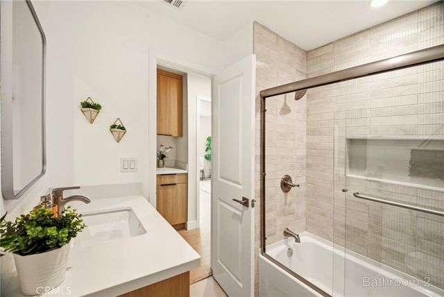 5010 W Maurie Avenue, Santa Ana, CA 92703