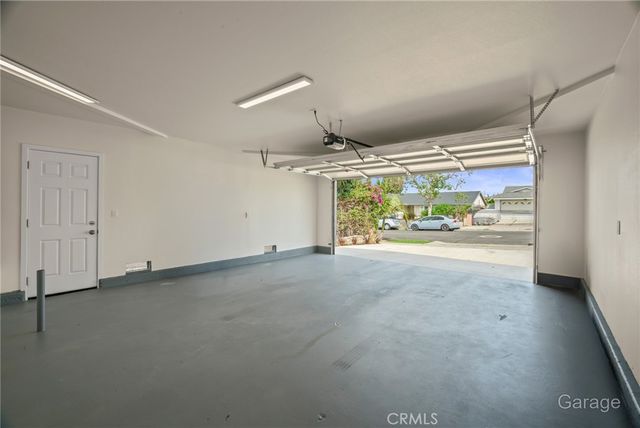 5010 W Maurie Avenue, Santa Ana, CA 92703