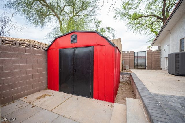 8610 Mohawk Street, Las Vegas, NV 89139