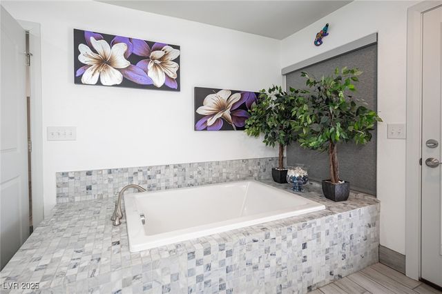 8610 Mohawk Street, Las Vegas, NV 89139