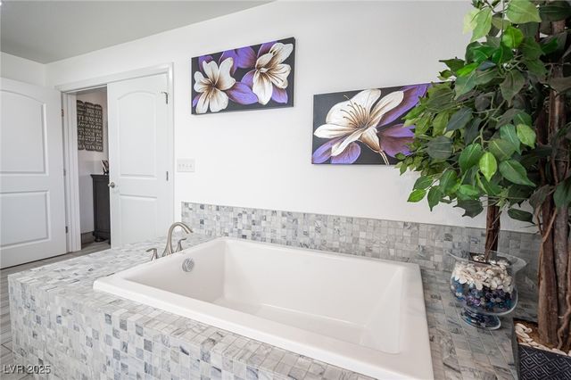 8610 Mohawk Street, Las Vegas, NV 89139