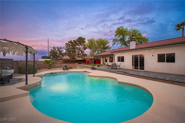 8610 Mohawk Street, Las Vegas, NV 89139