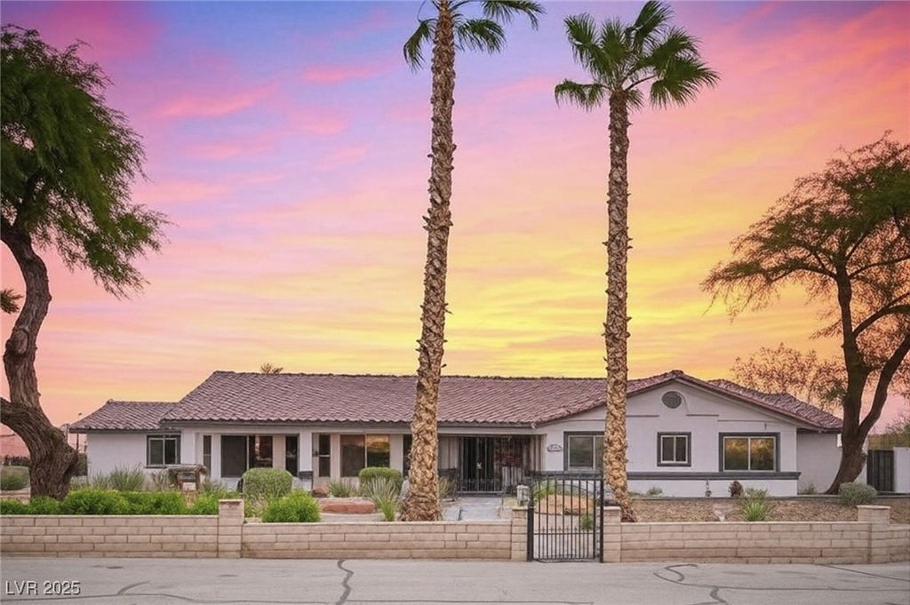 8610 Mohawk Street, Las Vegas, NV 89139