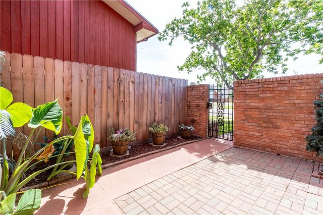 6232 Weber, Corpus Christi, TX 78413
