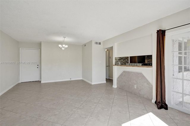 4220 NW 21st Street 206, Lauderhill, FL 33313