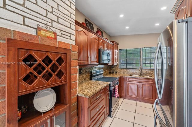 9500 Caribbean Blvd, Cutler Bay, FL 33189