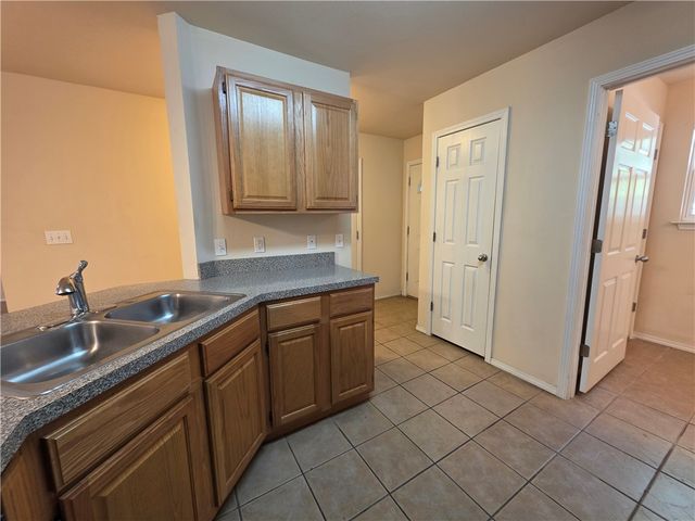 1459 Junction Street 5, Fayetteville, AR 72701