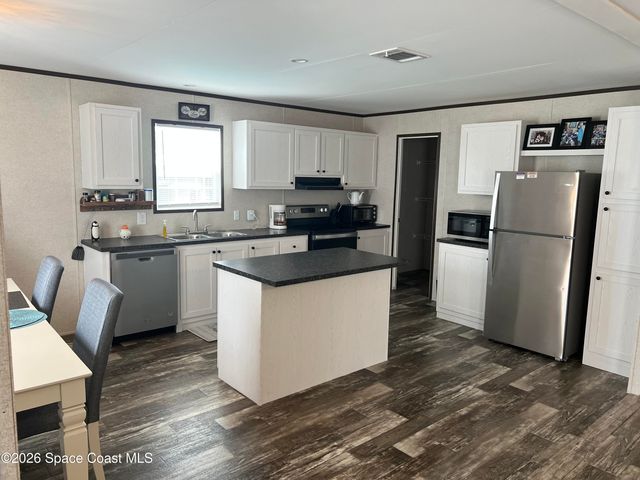 194 Holiday Park Boulevard NE, Palm Bay, FL 32907