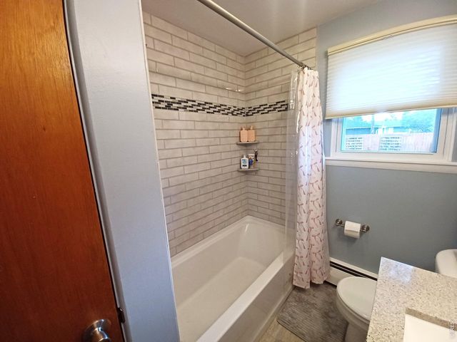 1024 Collyer St, Longmont, CO 80501