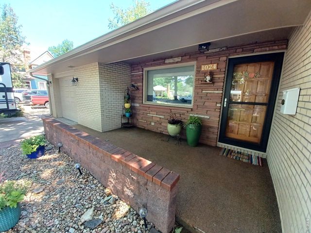 1024 Collyer St, Longmont, CO 80501