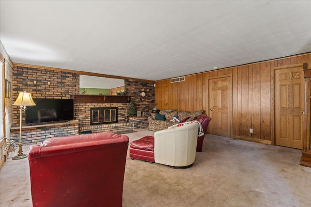 19466 U.S. 12, Edwardsburg, MI 49112