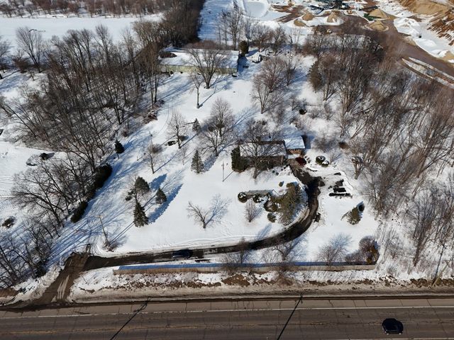 19466 U.S. 12, Edwardsburg, MI 49112