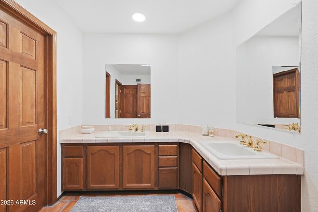 15834 E SUNFLOWER Drive 4, Fountain Hills, AZ 85268