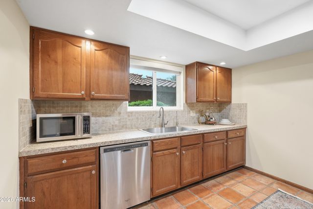 15834 E SUNFLOWER Drive 4, Fountain Hills, AZ 85268