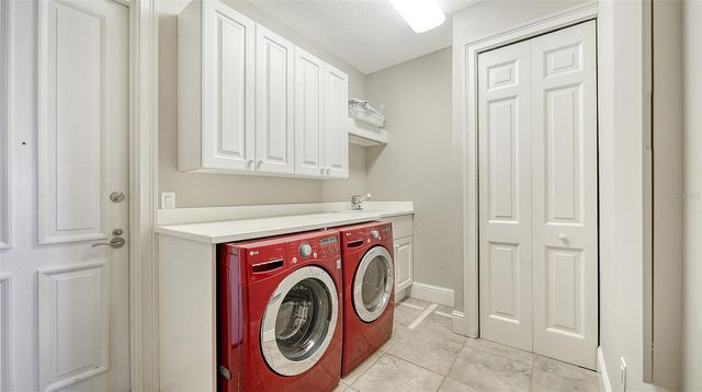 1300 BENJAMIN FRANKLIN DRIVE 1205 & 1206, Sarasota, FL 34236