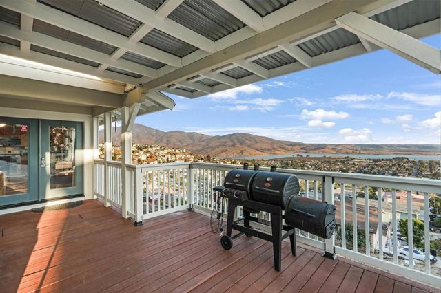 1421 Maria Avenue, Spring Valley, CA 91977