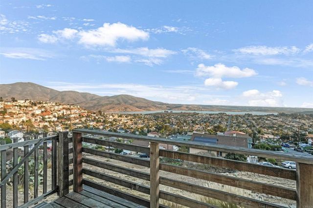 1421 Maria Avenue, Spring Valley, CA 91977
