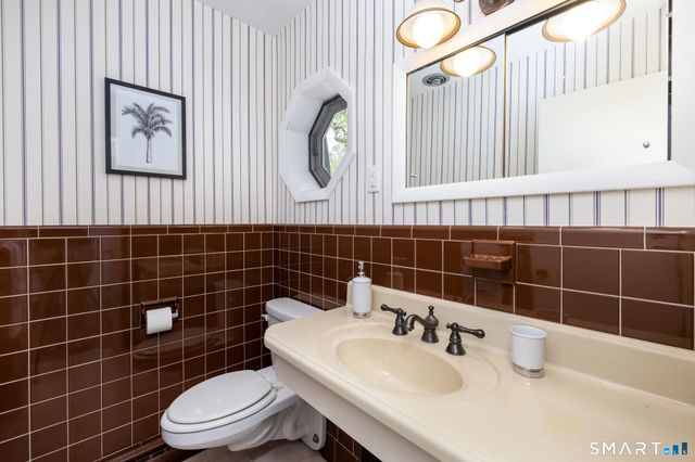 57 Jean Road, Manchester, CT 06040
