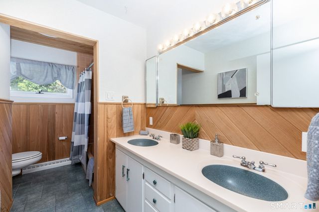 57 Jean Road, Manchester, CT 06040