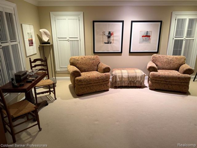 31925 Olde Franklin Drive, Farmington Hills, MI 48334