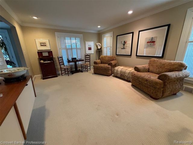 31925 Olde Franklin Drive, Farmington Hills, MI 48334