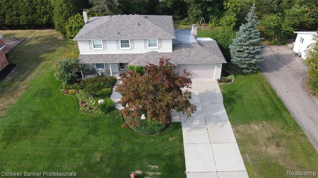31925 Olde Franklin Drive, Farmington Hills, MI 48334