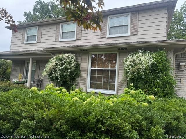 31925 Olde Franklin Drive, Farmington Hills, MI 48334