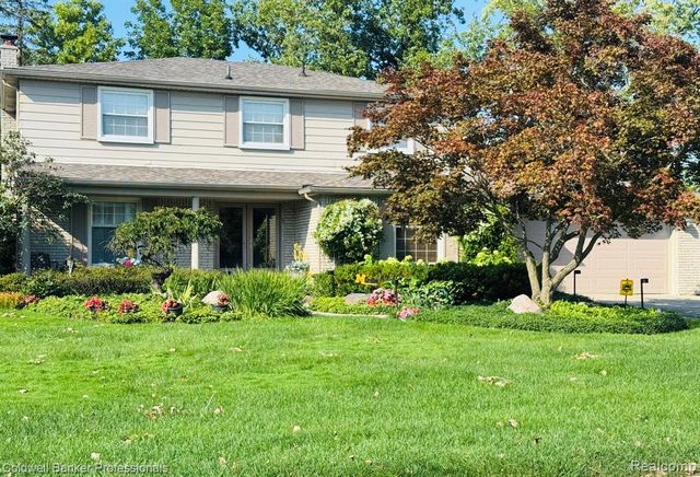31925 Olde Franklin Drive, Farmington Hills, MI 48334