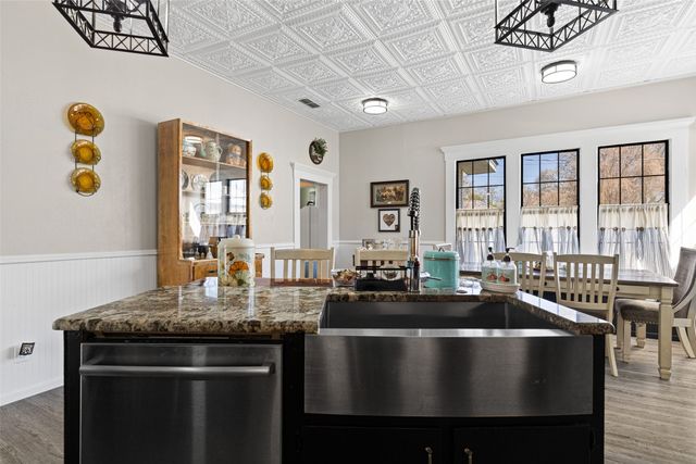 217 N Montgomery Street, Gilmer, TX 75644