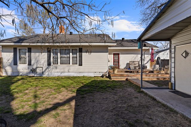 217 N Montgomery Street, Gilmer, TX 75644