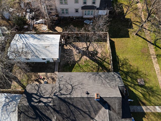 217 N Montgomery Street, Gilmer, TX 75644