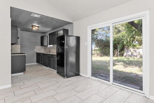 15225 Woodforest Boulevard, Channelview, TX 77530