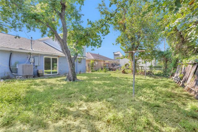 15225 Woodforest Boulevard, Channelview, TX 77530
