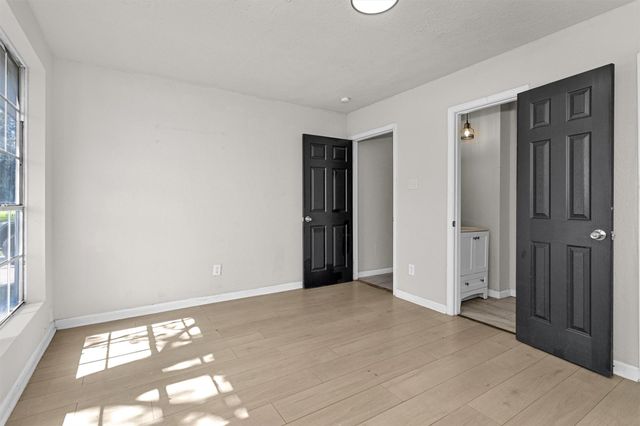 15225 Woodforest Boulevard, Channelview, TX 77530